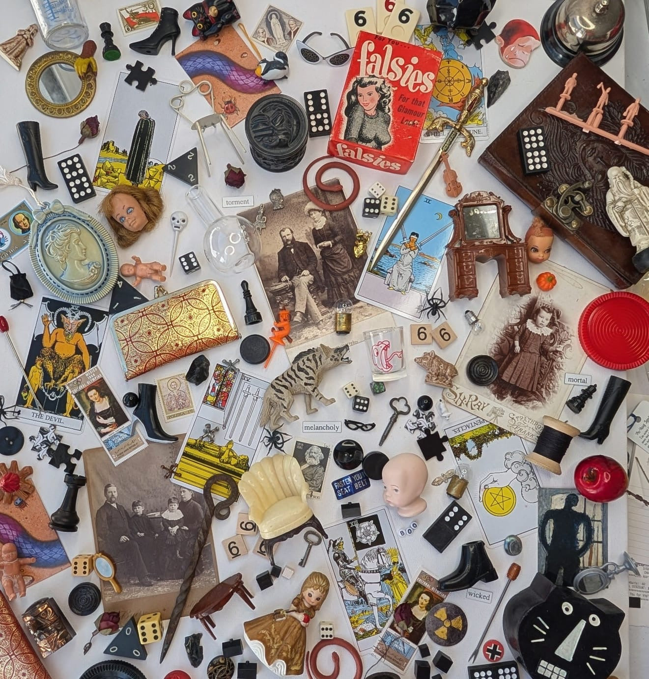 31-Day Vintage Mystery Advent Calendar – Halloween Edition